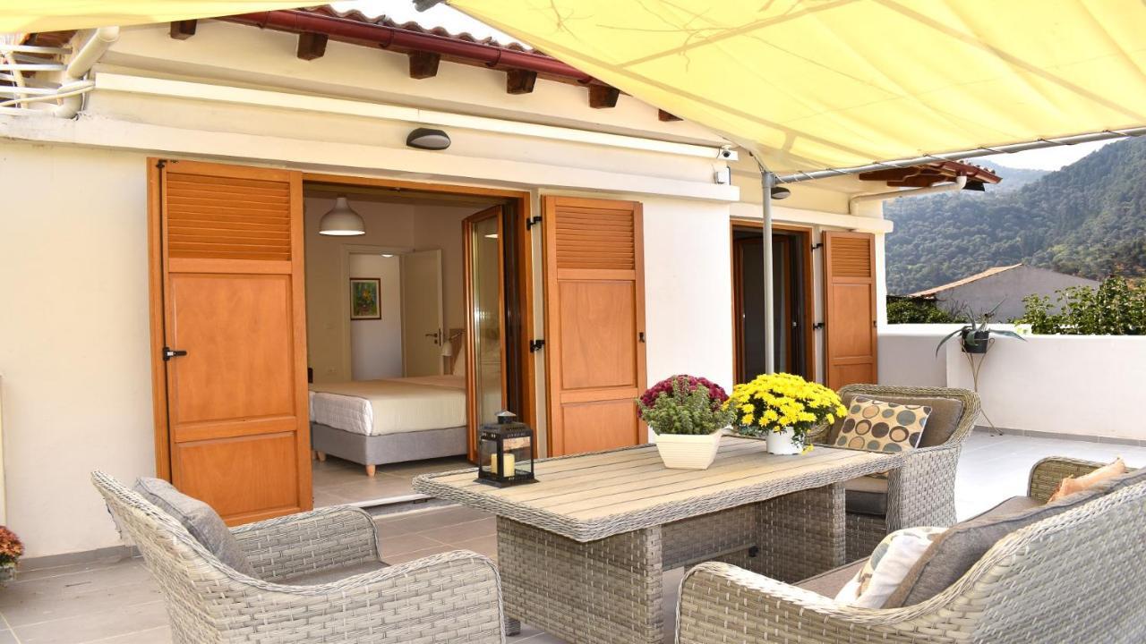 Platanus House Meskla Exterior foto